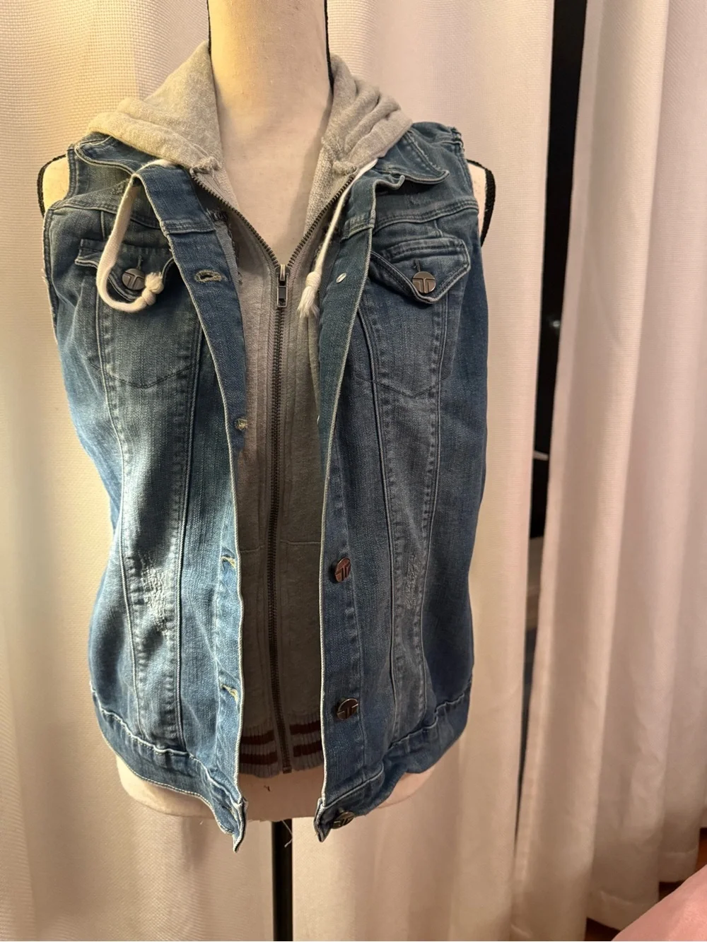 Tractr Light Grey Knit insert Hooded denim vest